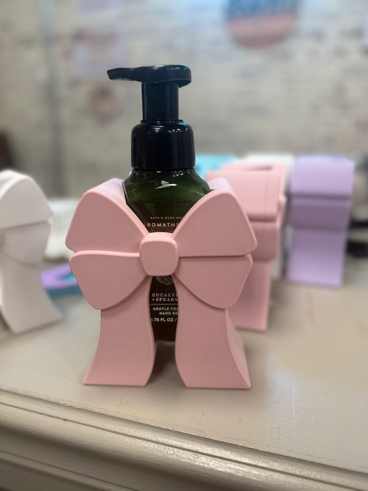 B&BW Soap Bow Holders