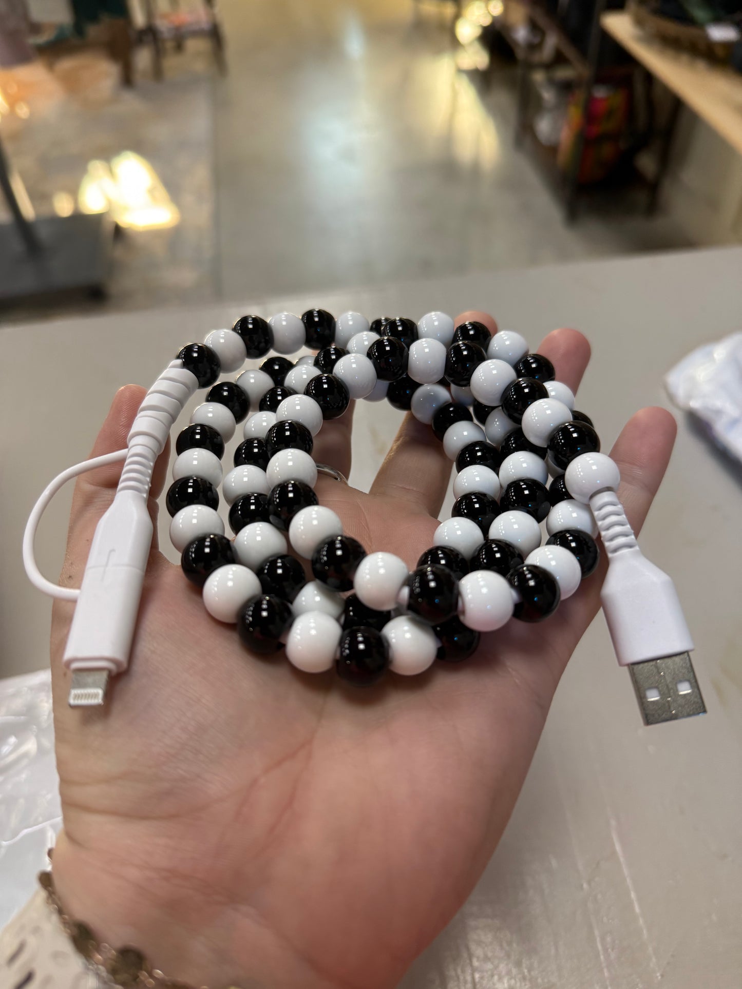 Beaded USB-C / Lightning Charger